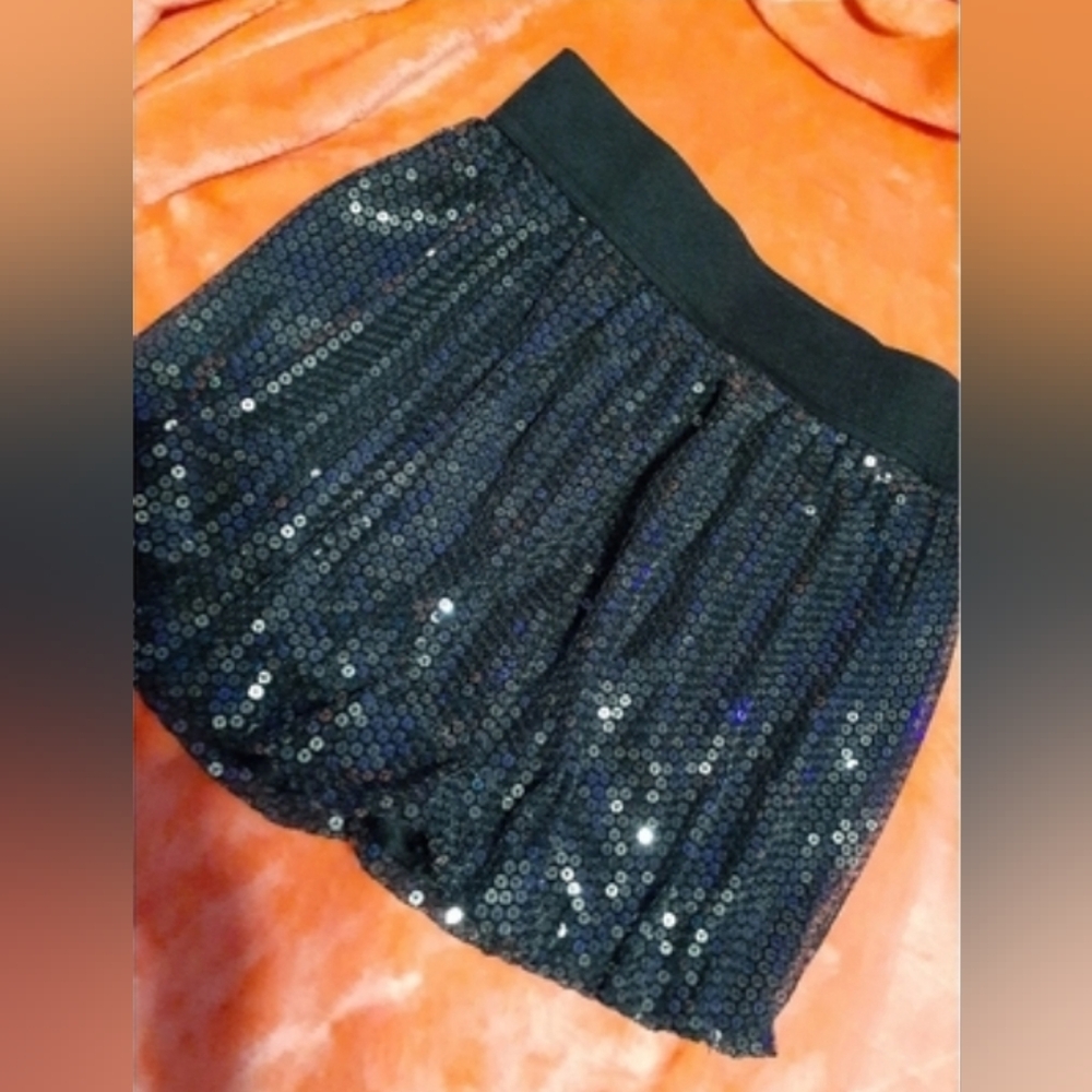 SO Girls skirt with sequence all over it